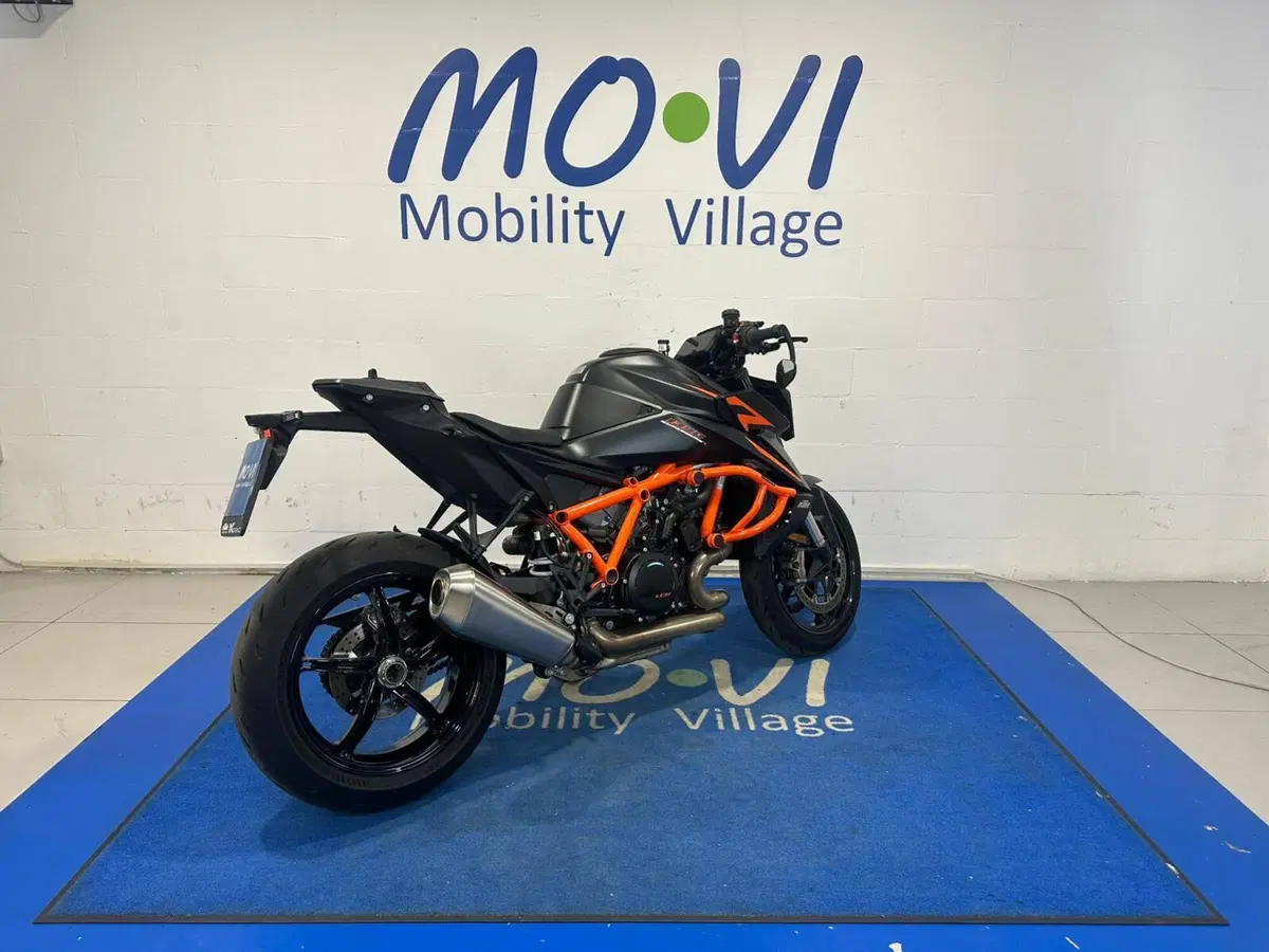 KTM 1390 Super Duke R (2024 - 26) (2)