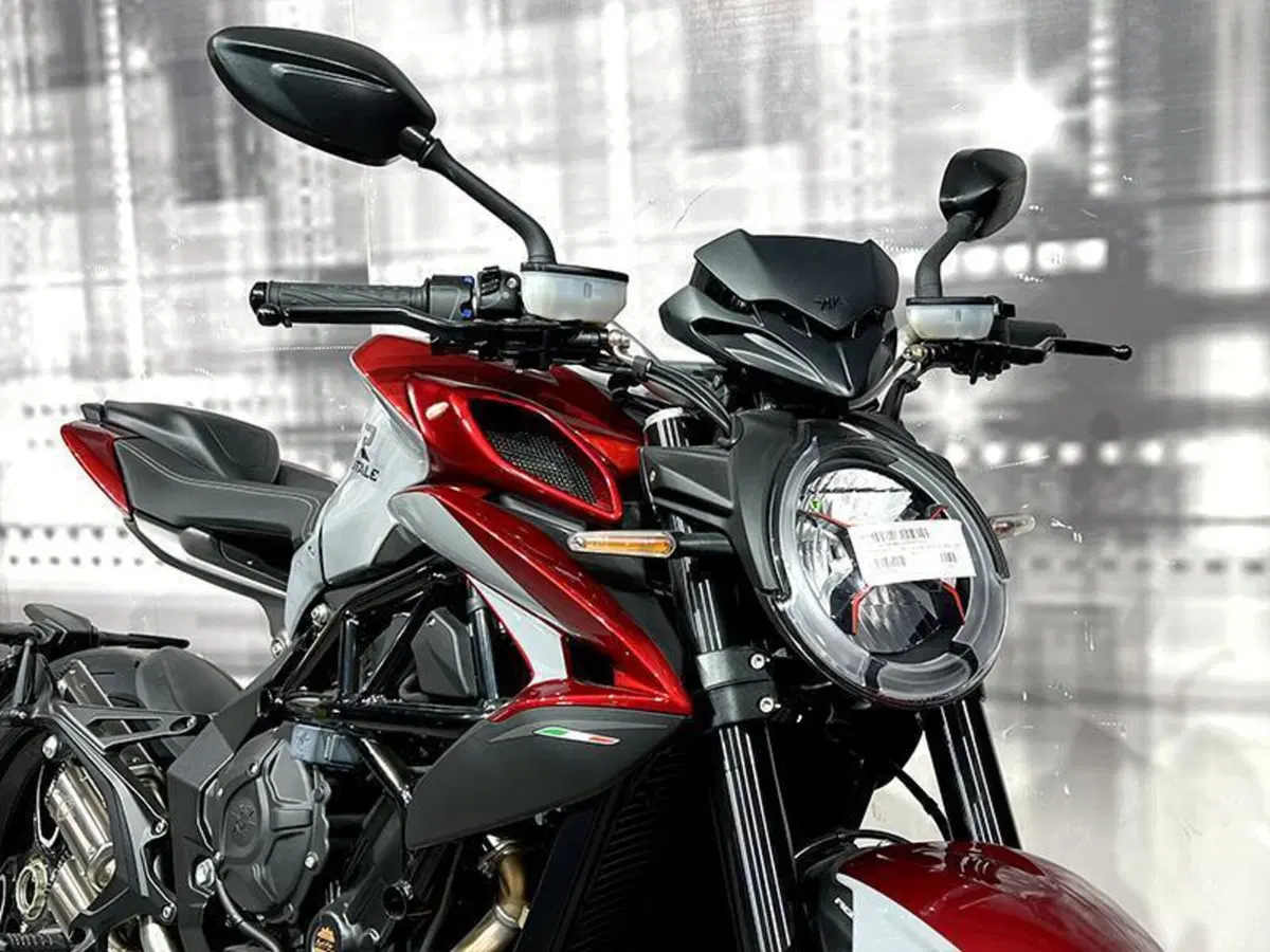 MV Agusta Brutale 800 RR (2021 - 25) (9)