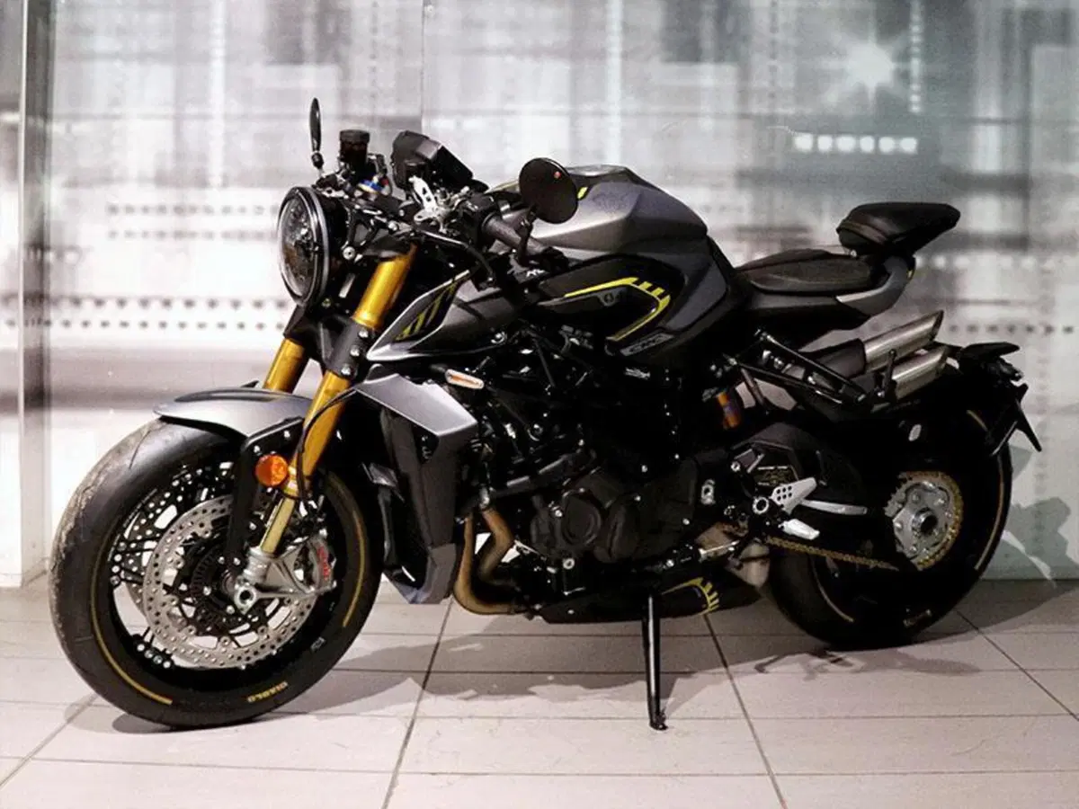 MV Agusta Rush 1000 (2021 - 22) (6)
