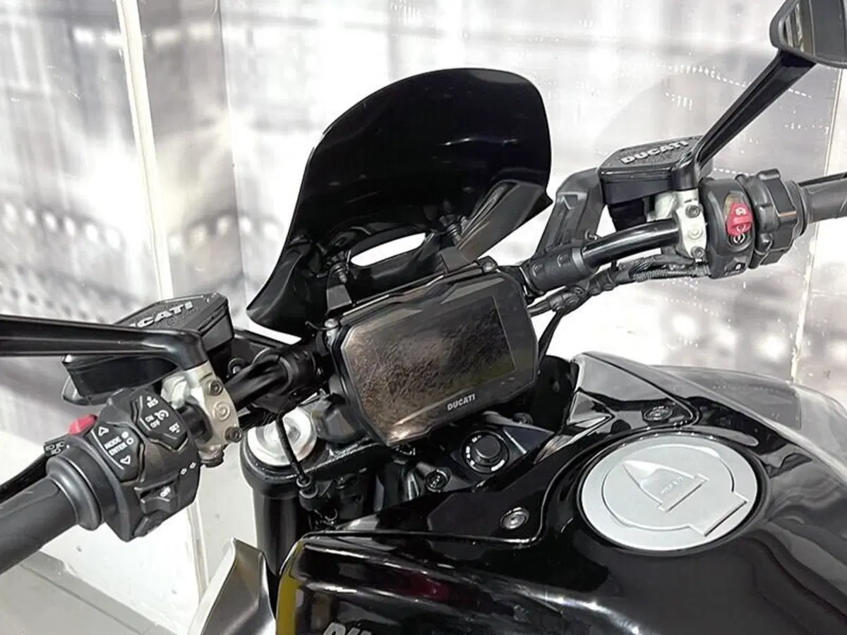 Ducati Diavel V4 (2023 - 26) (6)