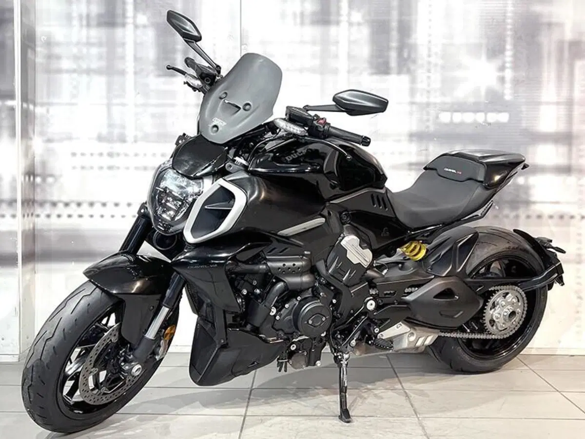 Ducati Diavel V4 (2023 - 26) (7)