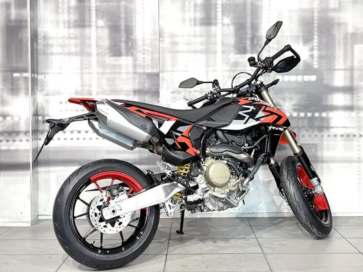 Ducati Hypermotard 698 Mono (2024 - 26) (8)