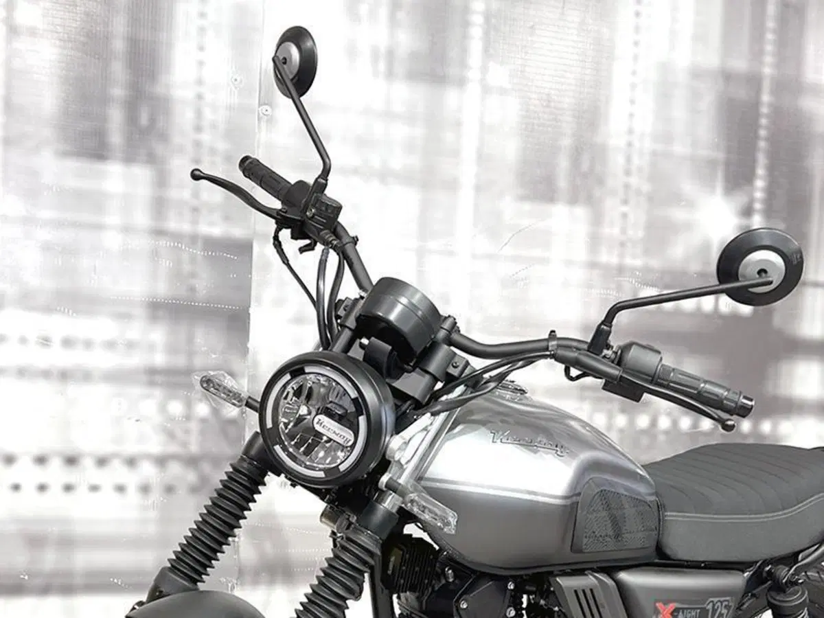 Keeway Motor X-Light 125 (2023 - 26) (9)