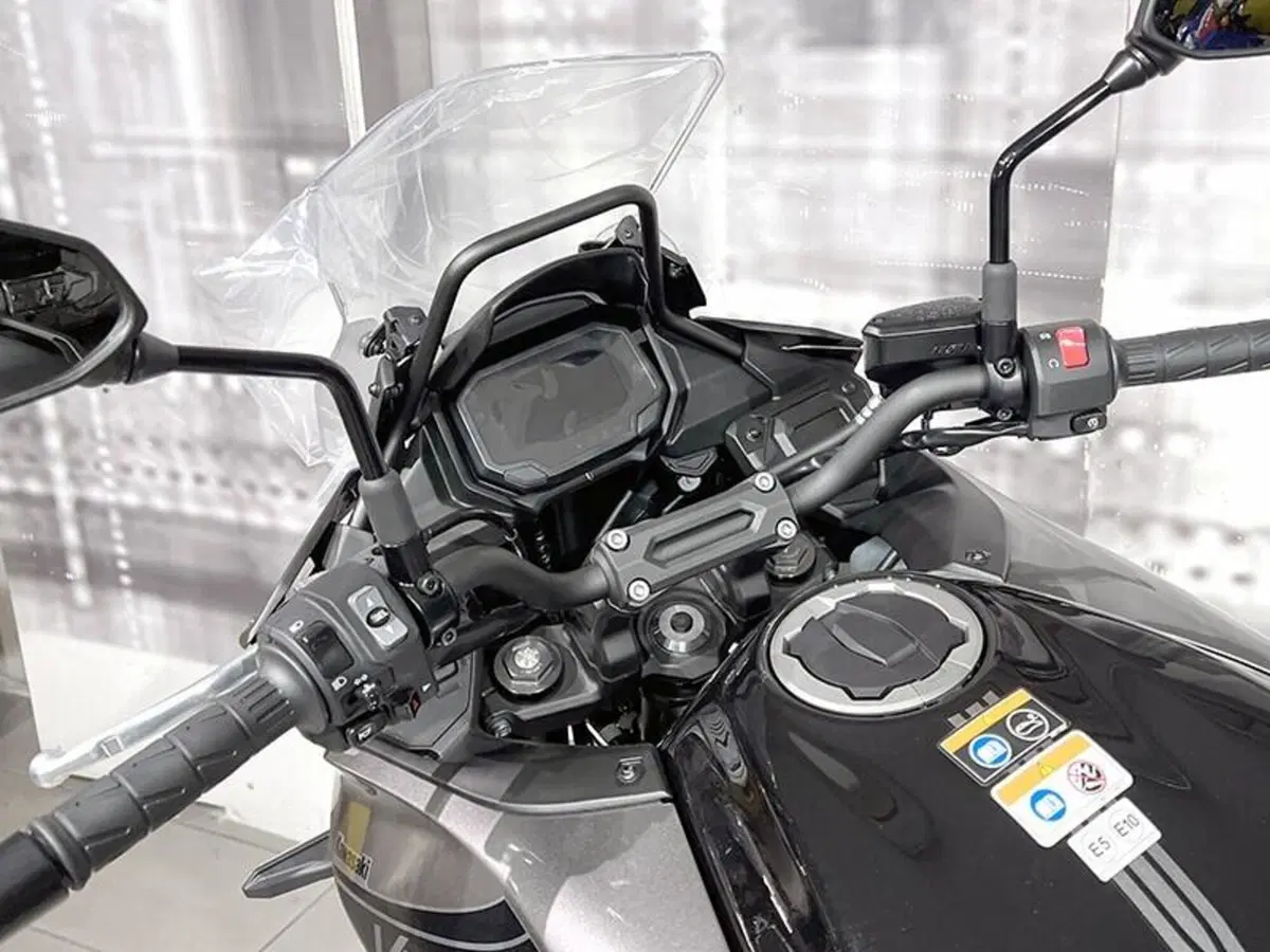 Kawasaki Versys 650 (2025 - 26) (6)