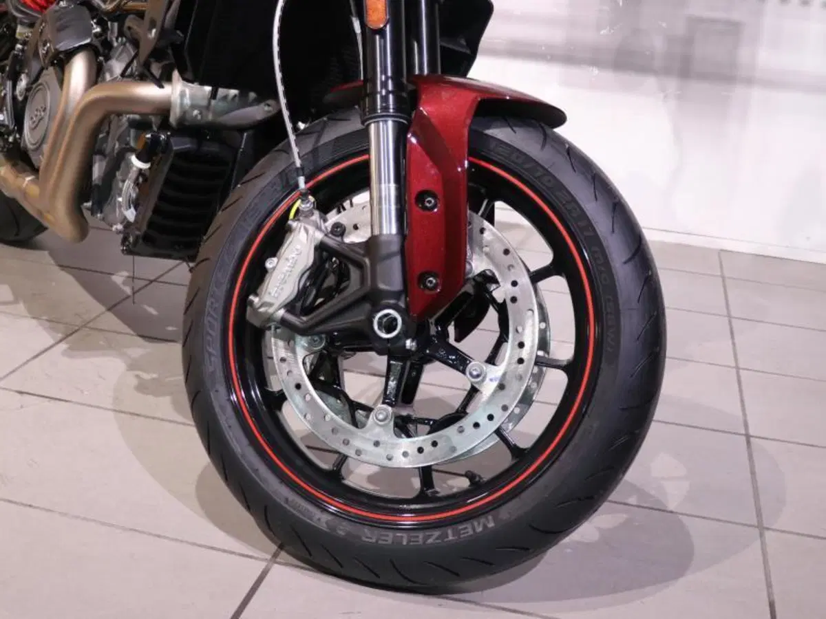 Indian FTR 1200 (2021 - 25) (9)