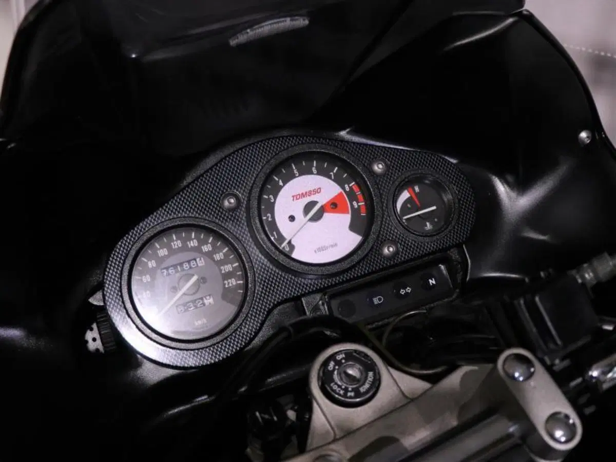 Yamaha TDM 850 (1996 - 01) (6)