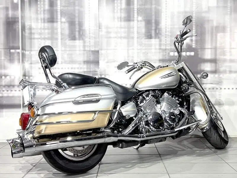 Yamaha XVZ 1300 Royal Star (1996 - 02) (8)