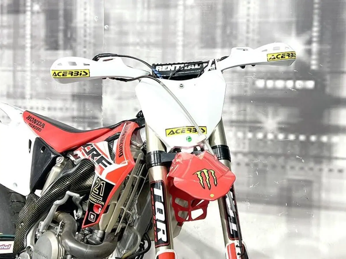 Honda CRF 450R (2001 - 02) (9)