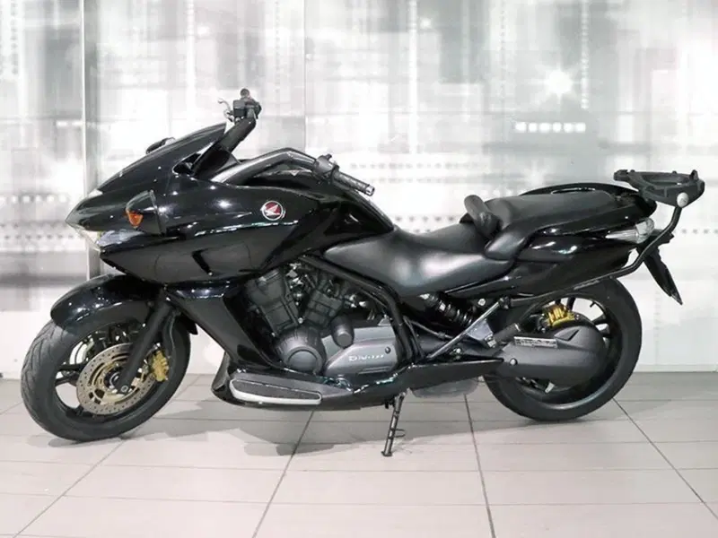 Honda DN-01 (6)