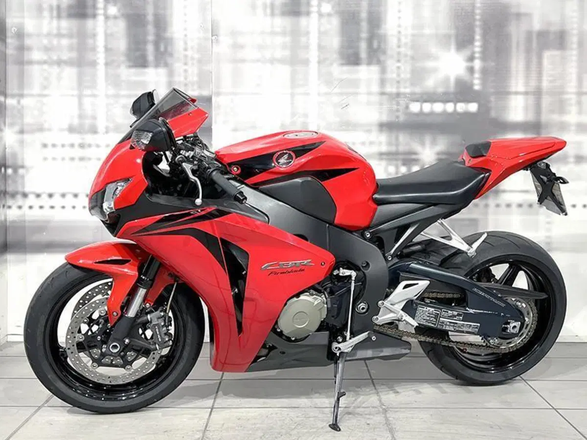Honda CBR 1000 RR Fireblade (2012 - 16) (7)
