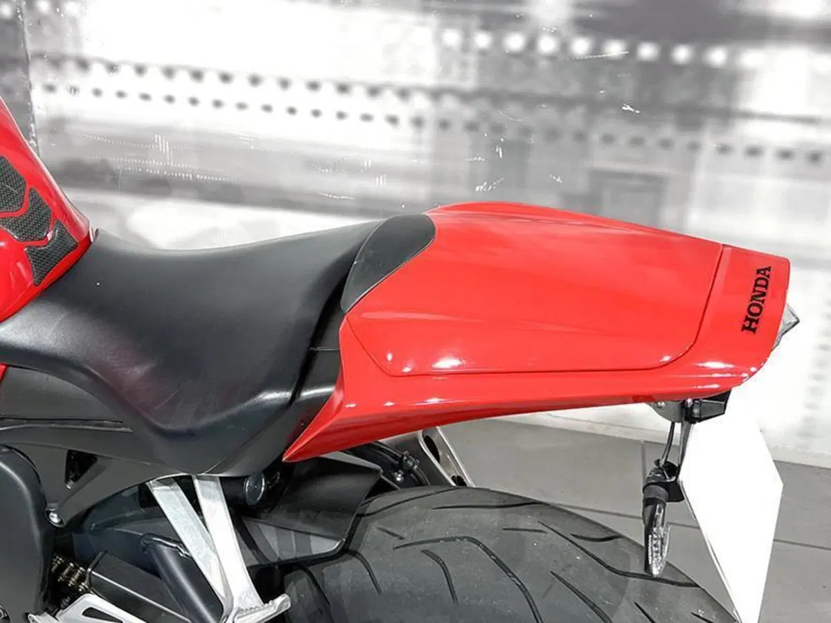 Honda CBR 1000 RR Fireblade (2012 - 16) (9)