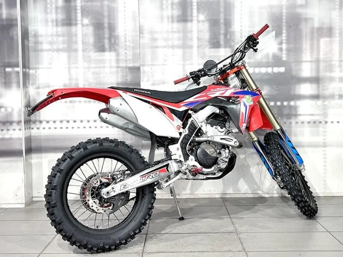 Honda CRF 250R (2018) (8)