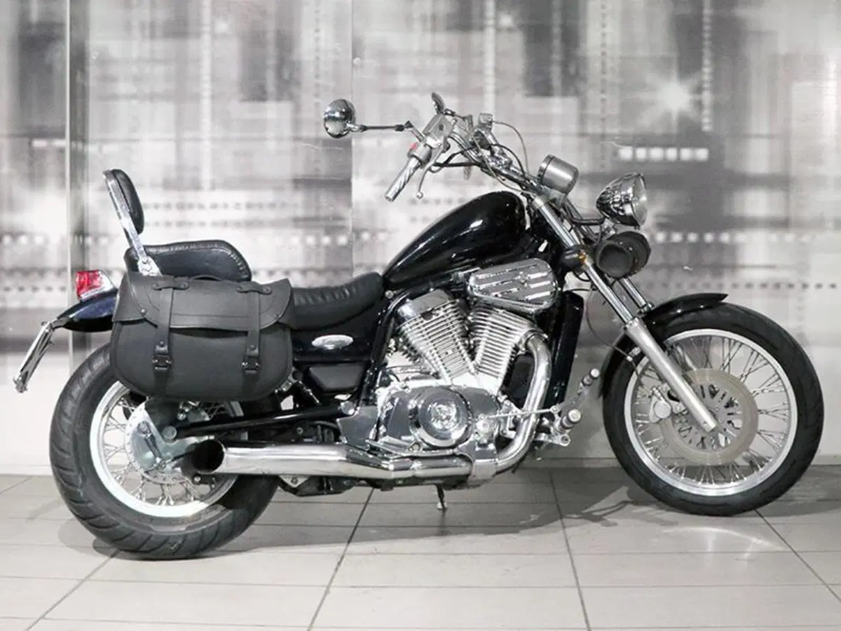 Suzuki VS 600 GLF Intruder (1996 - 98) (8)