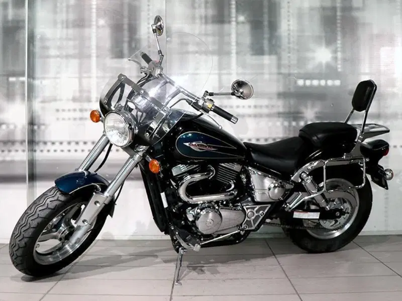 Suzuki Marauder VZ 800 (7)