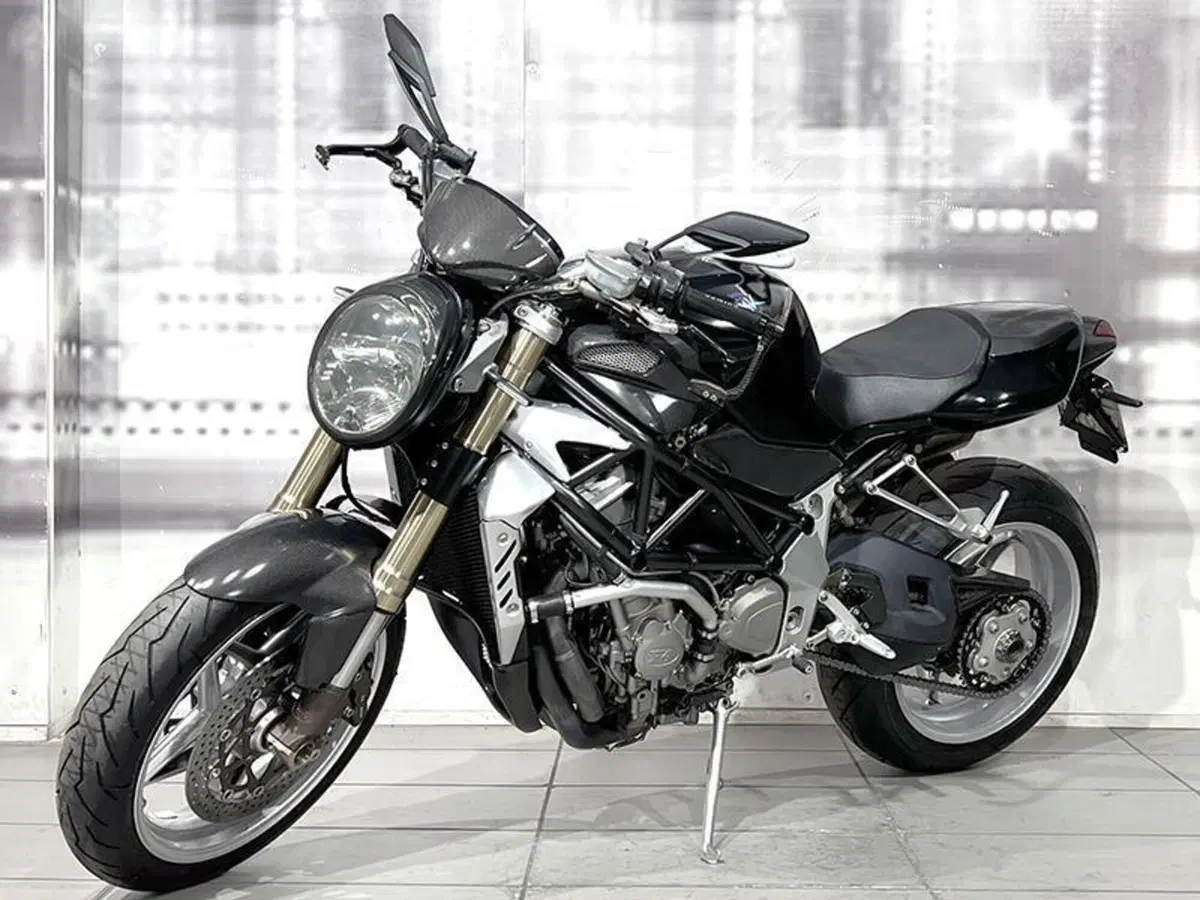 MV Agusta Brutale 910 S (2005 - 11) (7)