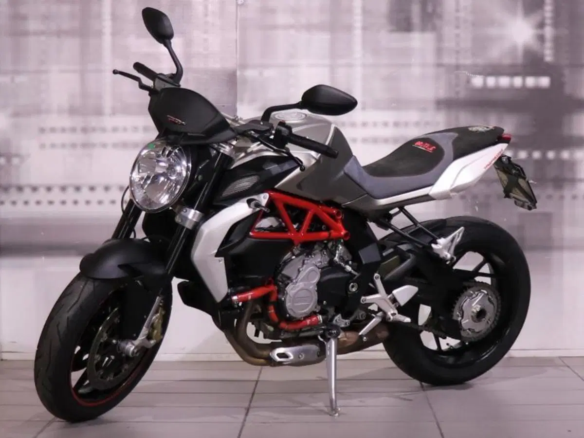 MV Agusta Brutale 800 EAS (2012 - 14) (7)
