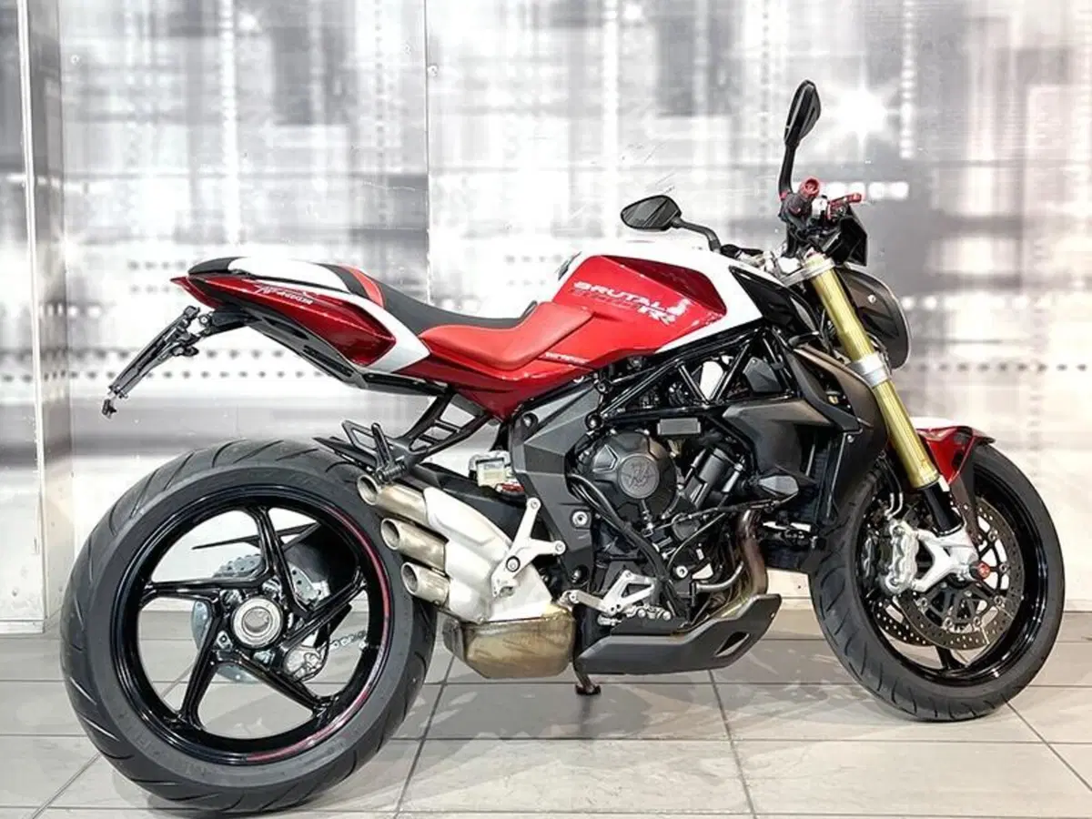 MV Agusta Brutale 800 (2012 - 15) (8)