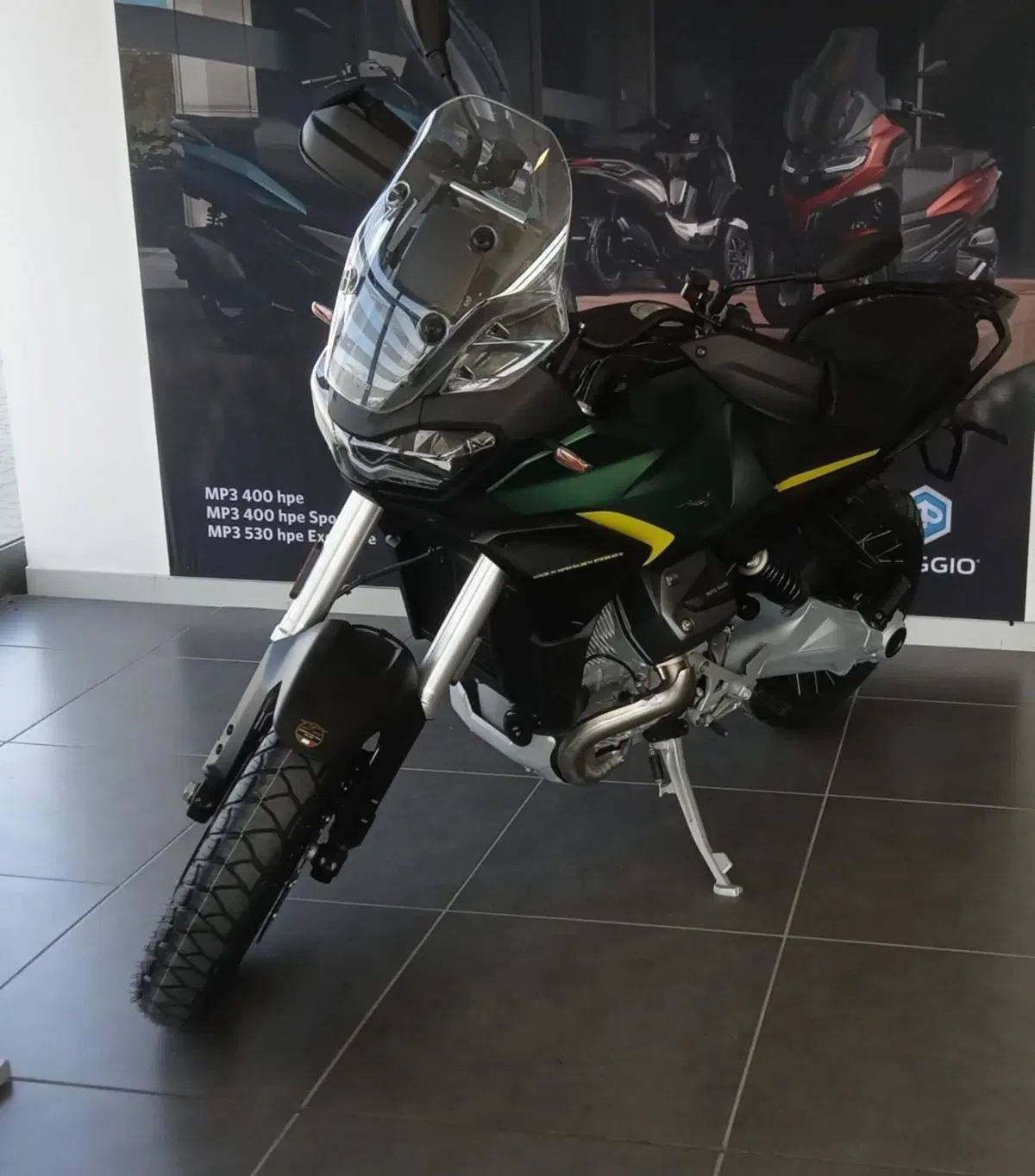 Moto Guzzi Stelvio (2024 - 26)