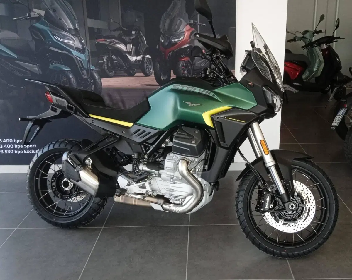 Moto Guzzi Stelvio (2024 - 26) (4)
