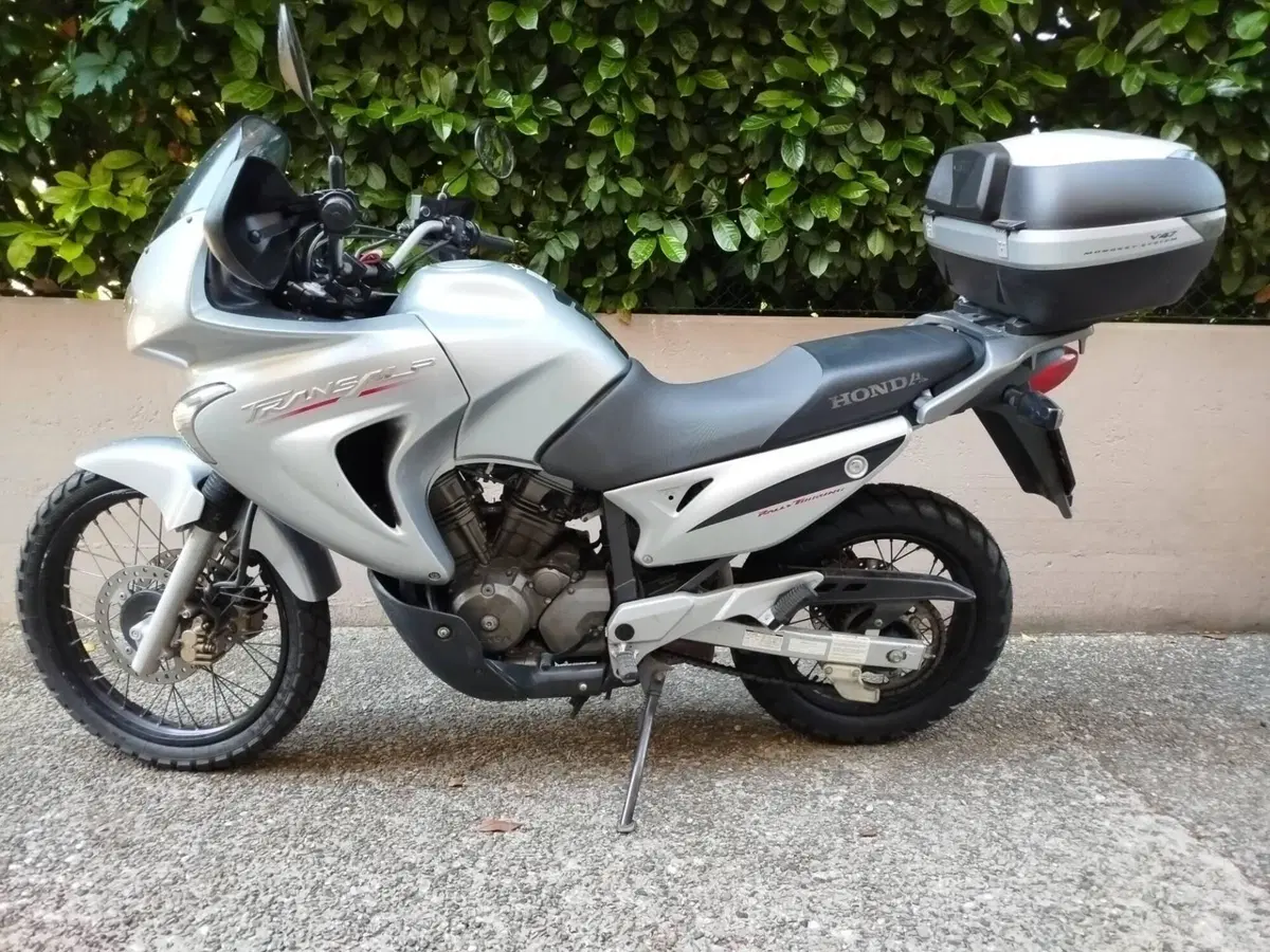 Honda Transalp XL 650V (2005 - 06) (2)