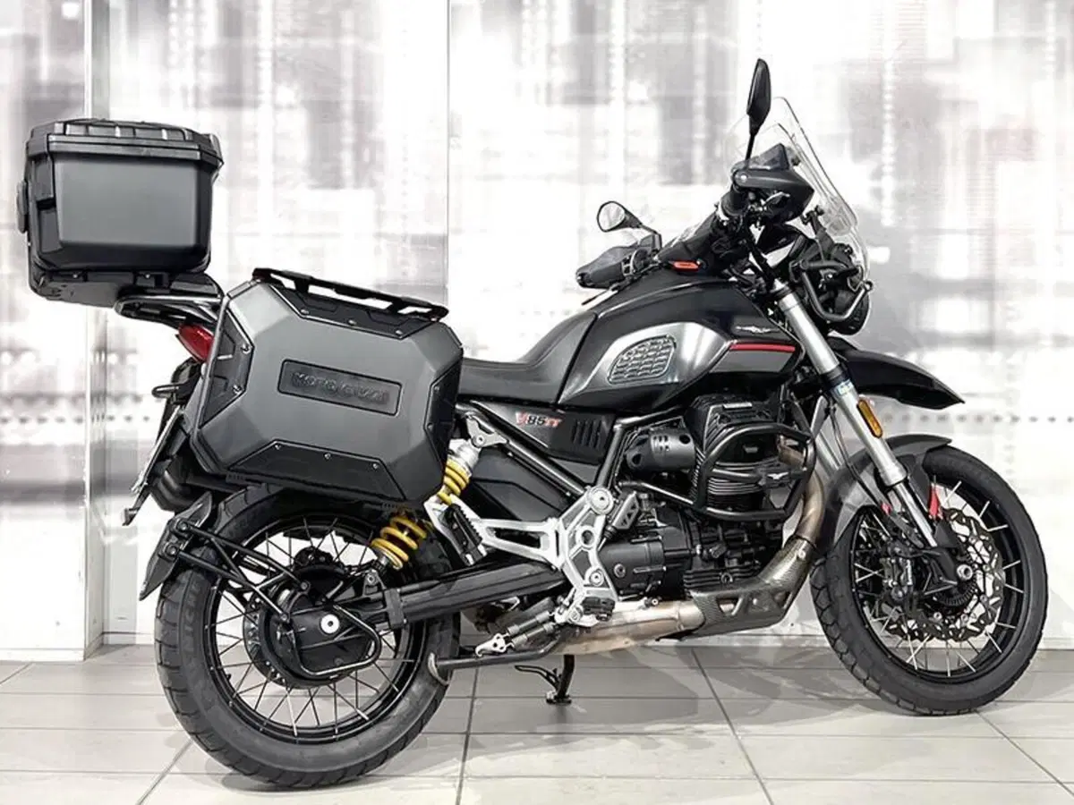 Moto Guzzi V85 TT (2021 - 23) (8)