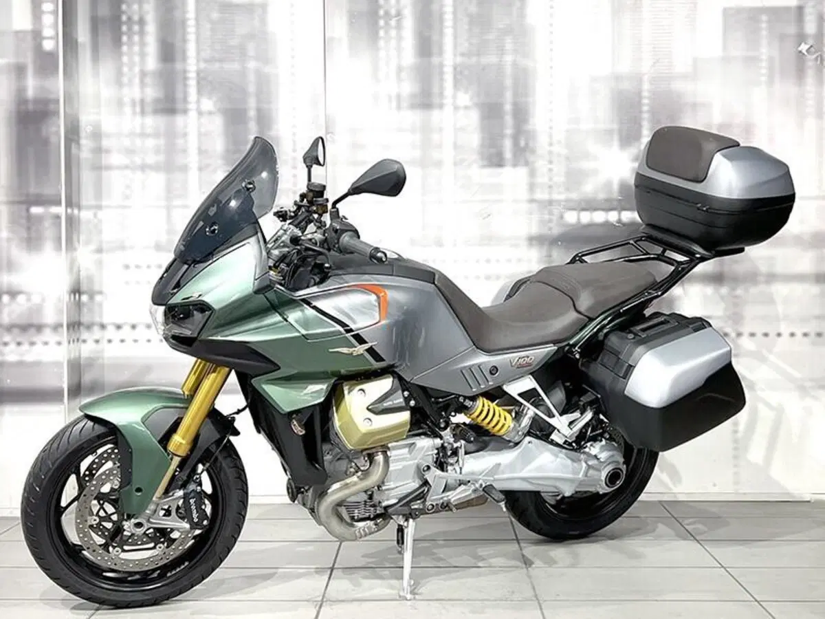 Moto Guzzi V100 Mandello S (2022 - 24) (7)
