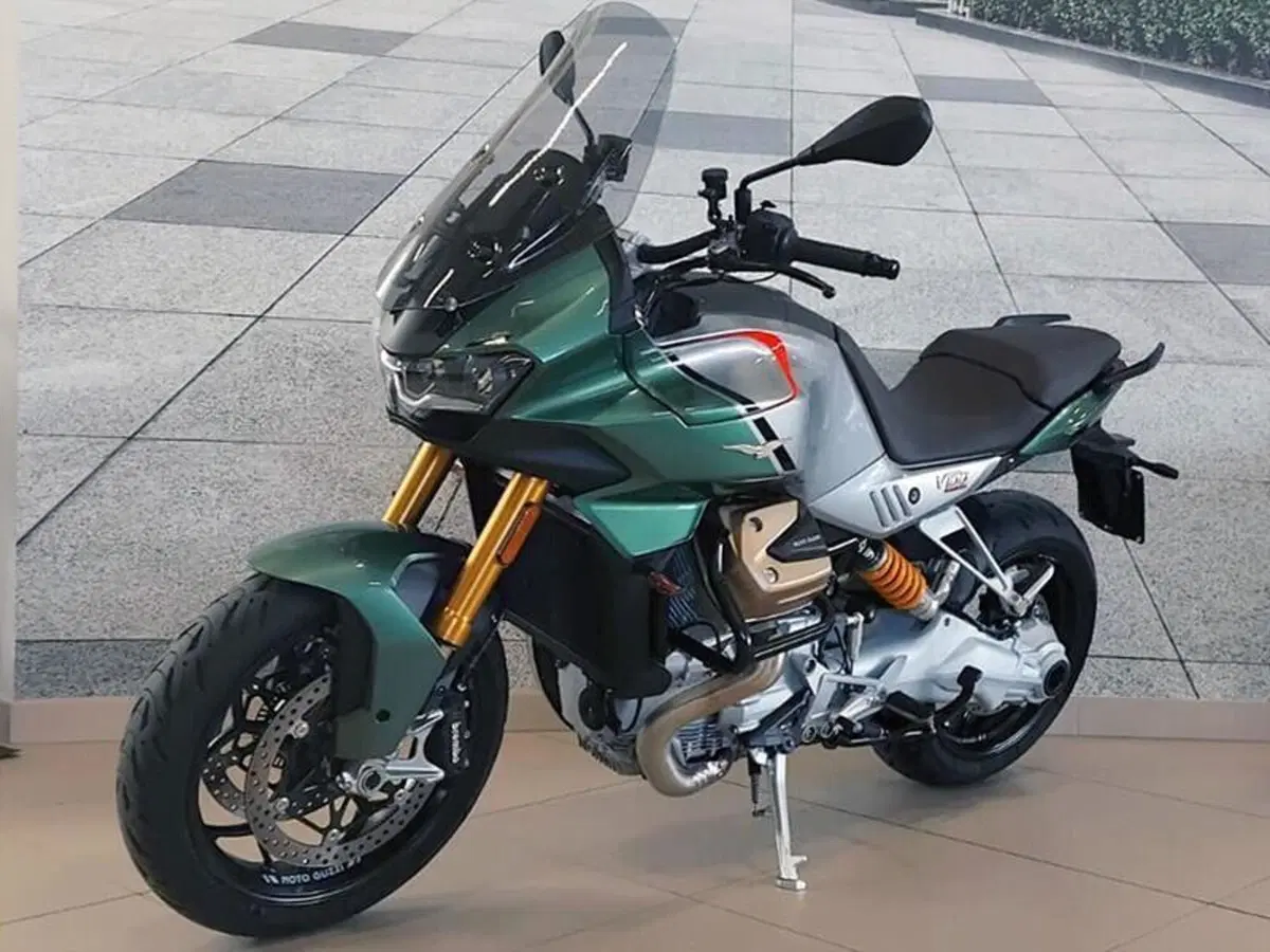 Moto Guzzi V100 Mandello S (2022 - 24) (6)