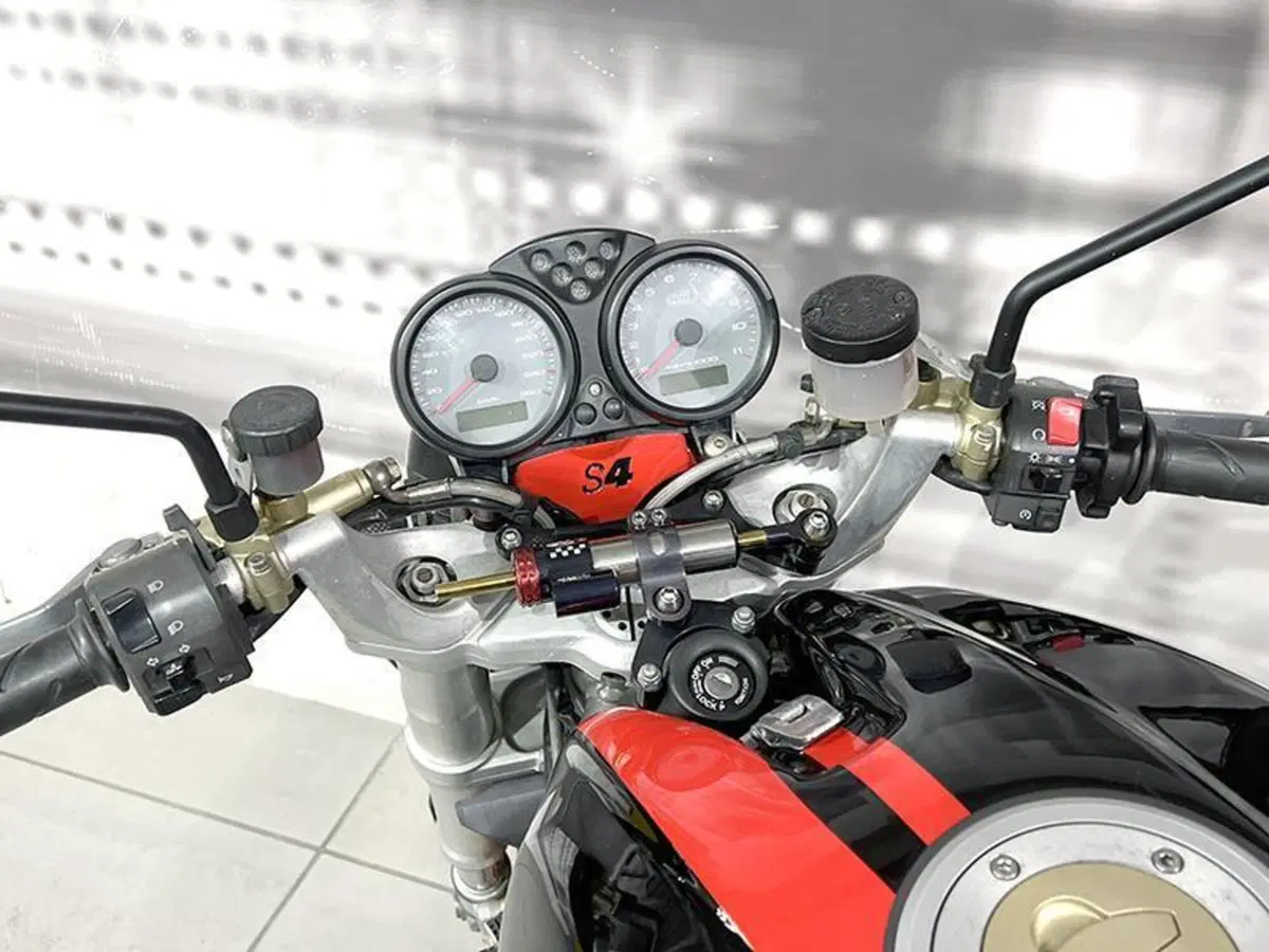 Ducati Monster S4 (2001 - 03) (6)