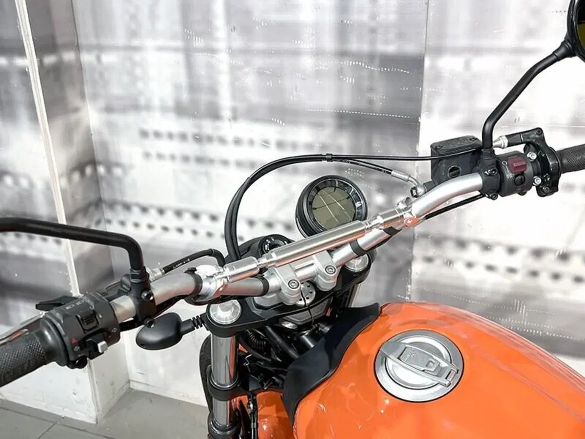 Ducati Scrambler 400 Sixty 2 (2016 - 21) (6)