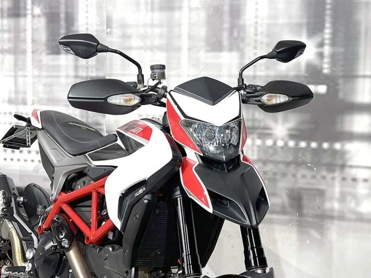 Ducati Hypermotard 821 SP (2013 - 15) (9)