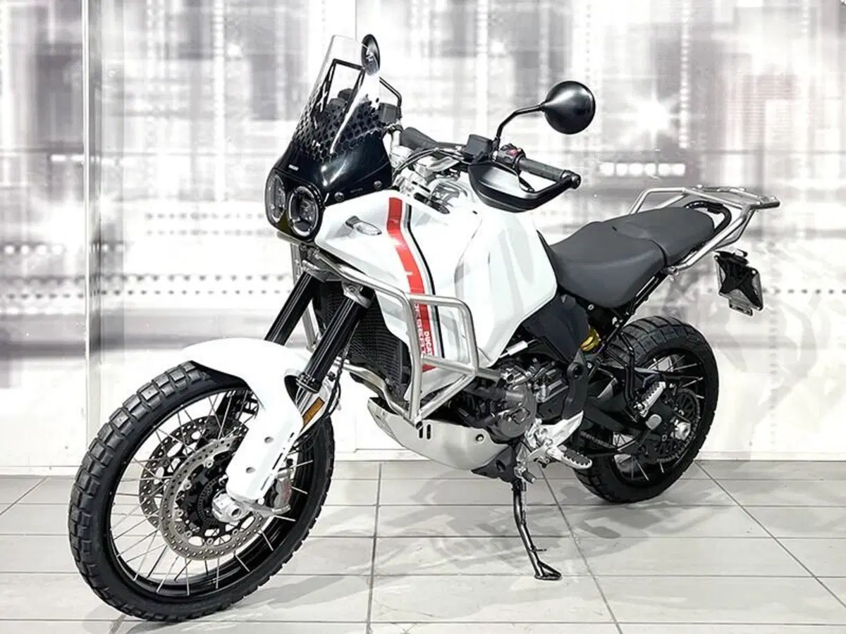 Ducati DesertX (2022 - 25) (7)