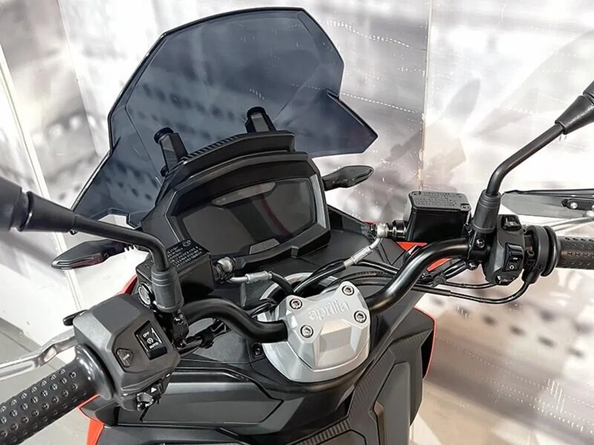 Aprilia SR GT 200 (2022 - 24) (6)