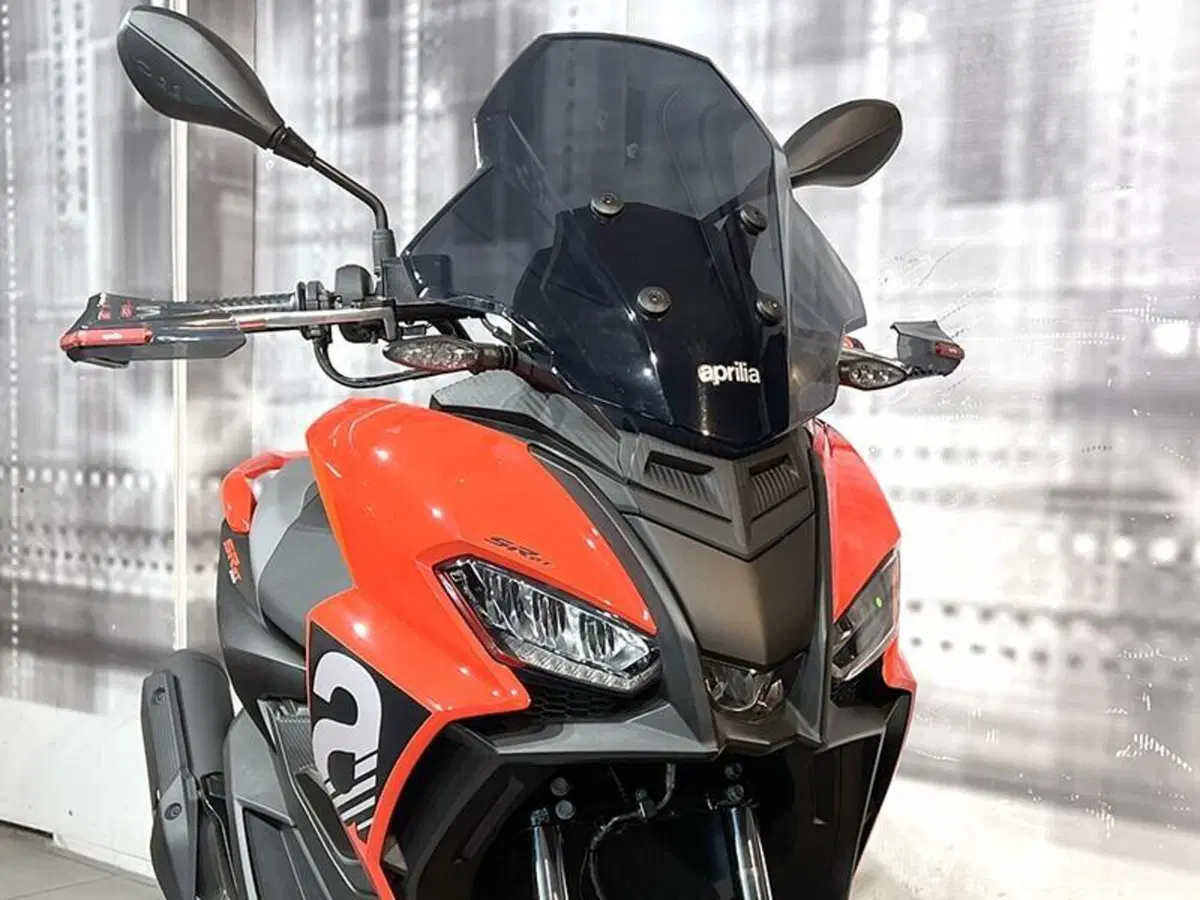 Aprilia SR GT 200 (2022 - 24) (9)