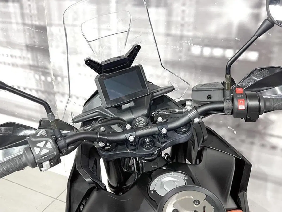 KTM 890 Adventure (2023 - 26) (6)