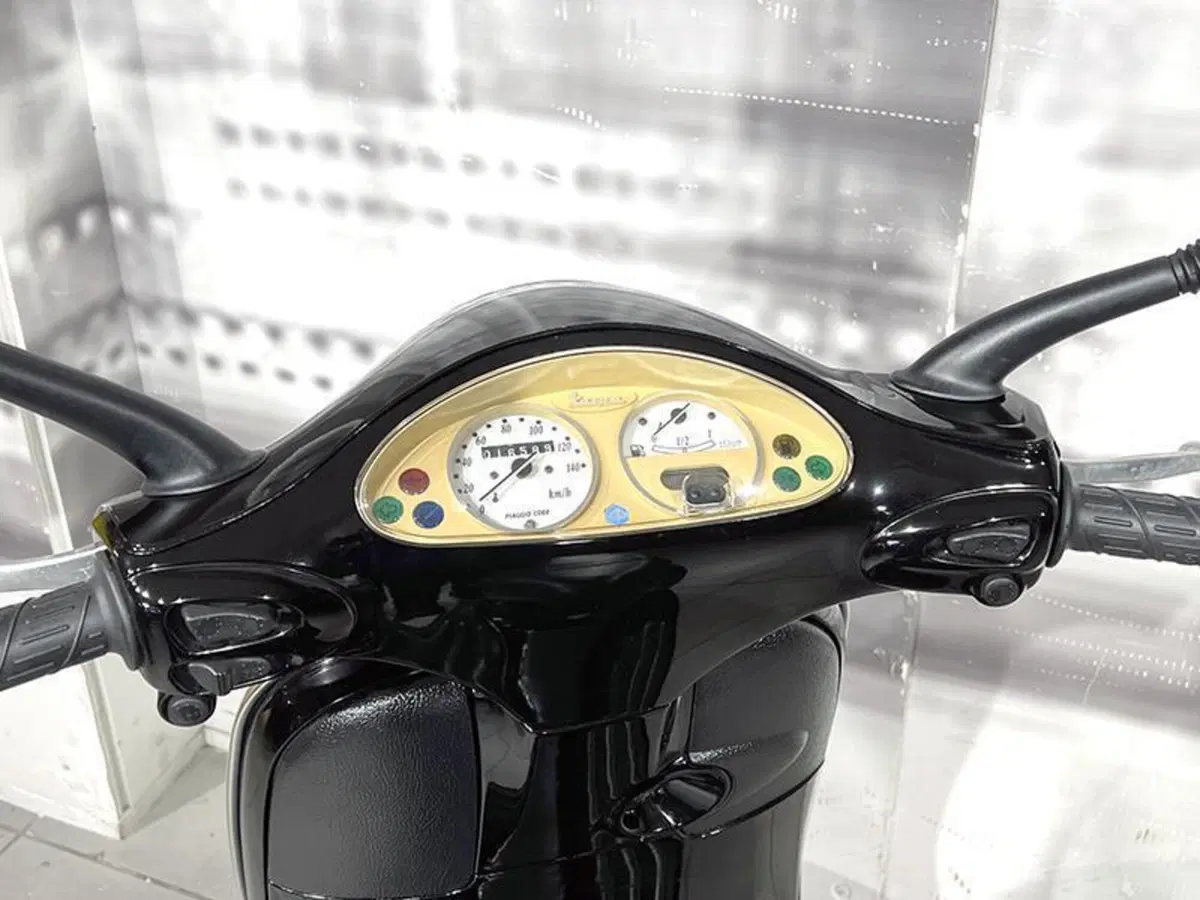 Piaggio Vespa 150 PX (1980 - 00) (6)