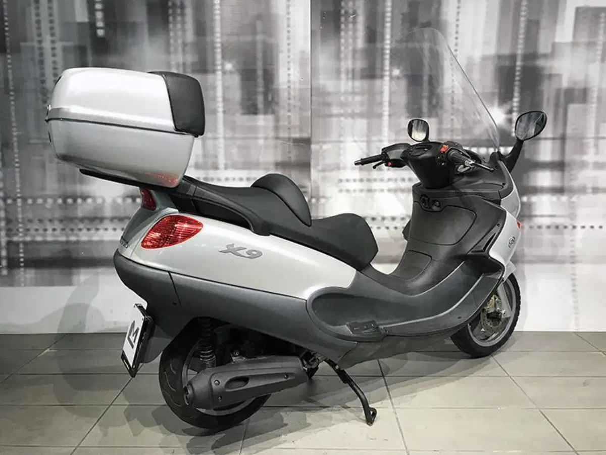 Piaggio X9 250 (2000 - 01) (7)