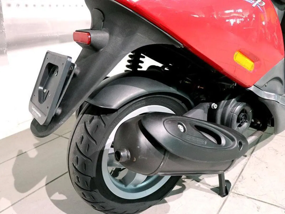 Piaggio Zip 50 2T (2000 - 18) (8)