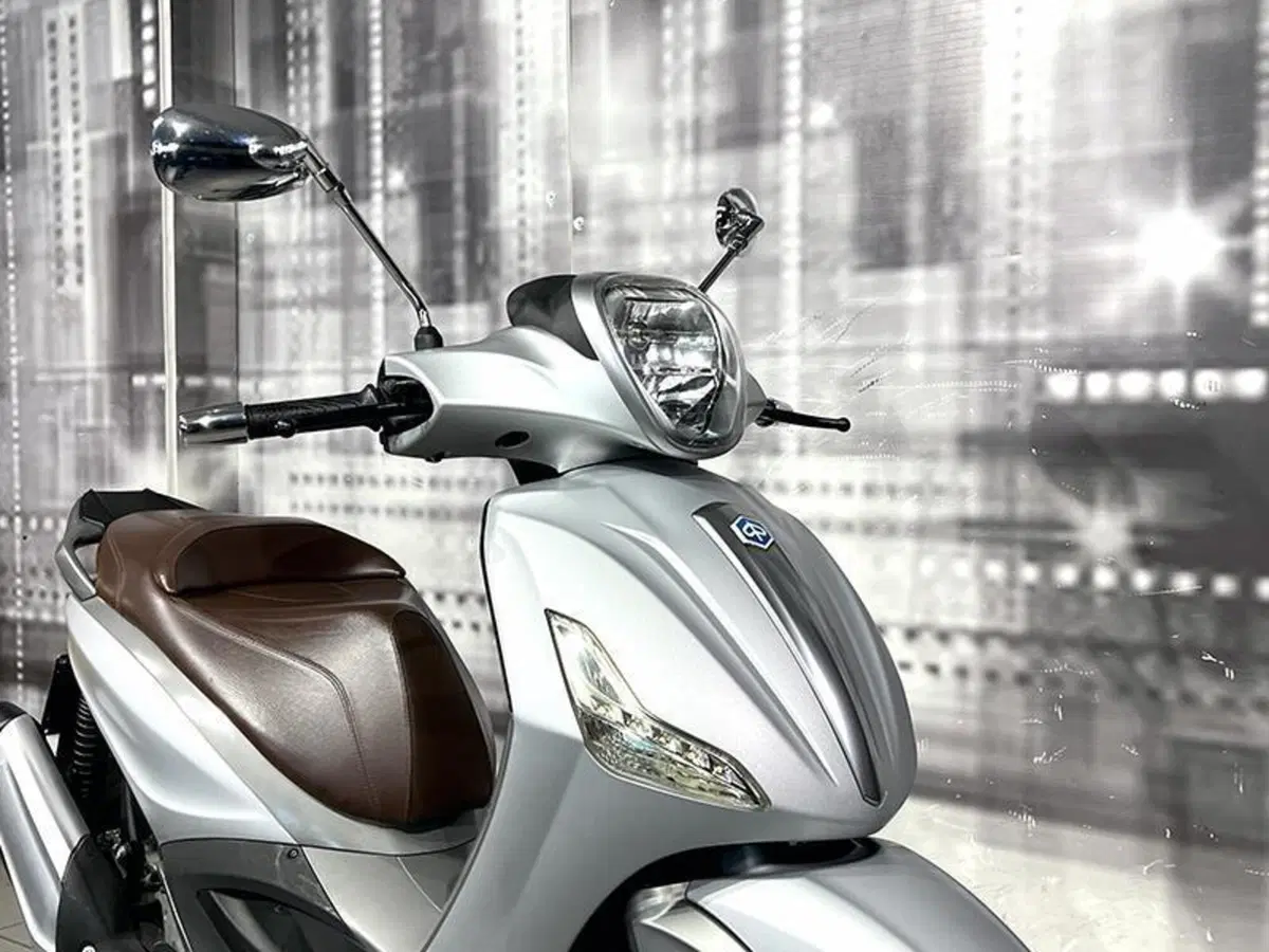 Piaggio Beverly 350 SportTouring ie (2011 - 15) (9)