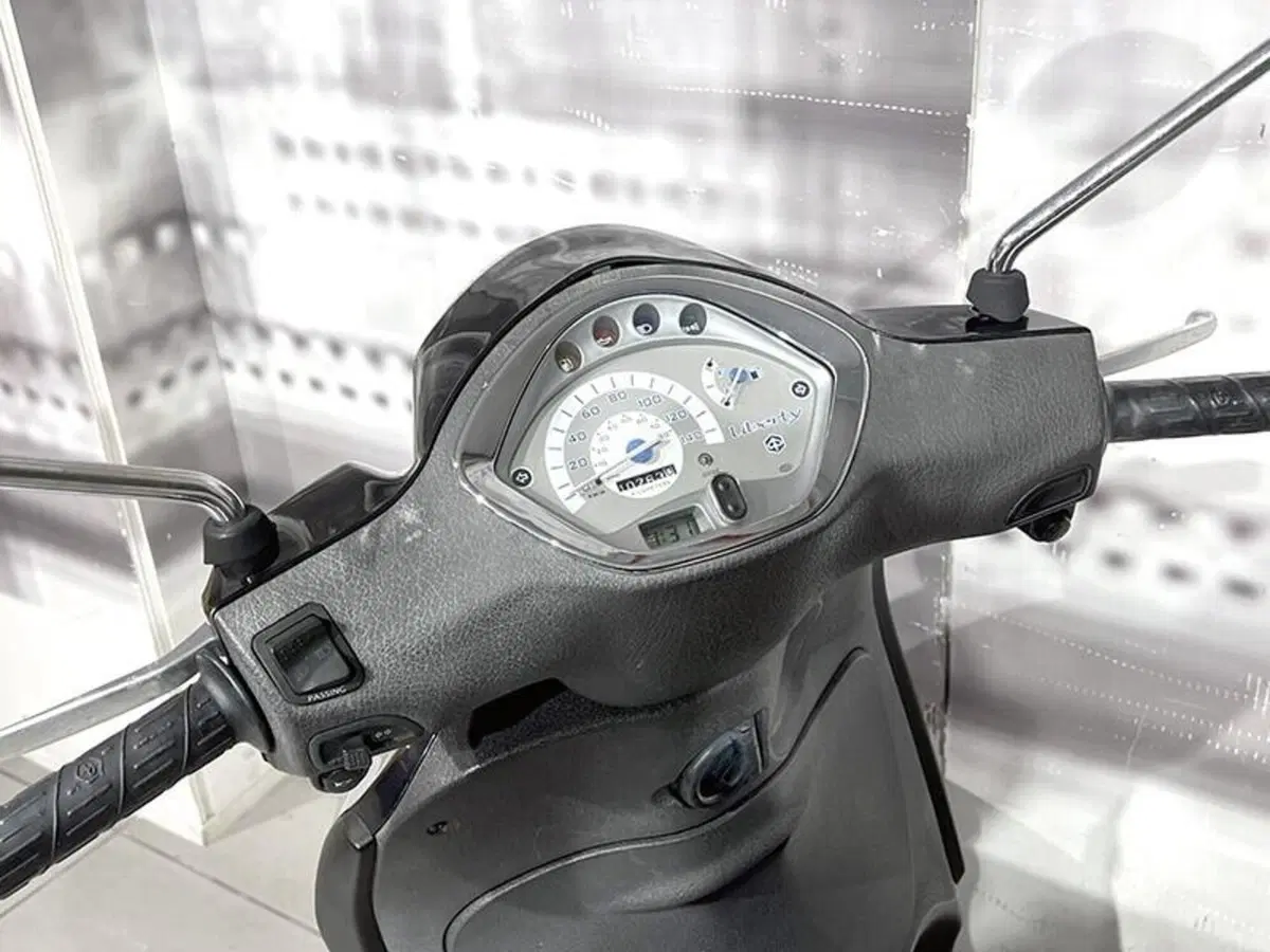 Piaggio Liberty 200 4T  (6)