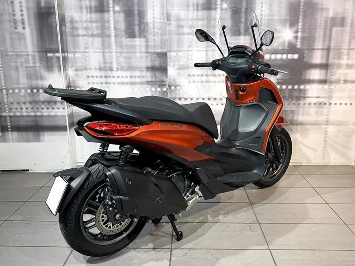 Piaggio Beverly 400 ABS-ASR (2021 - 24) (8)