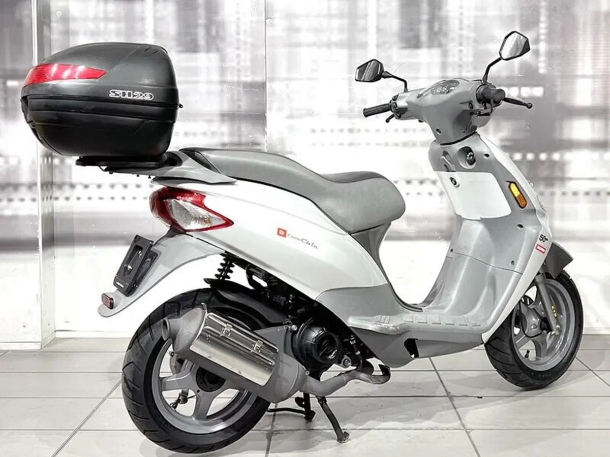 Derbi Atlantis 50 Two Chic (2005 - 07) (8)