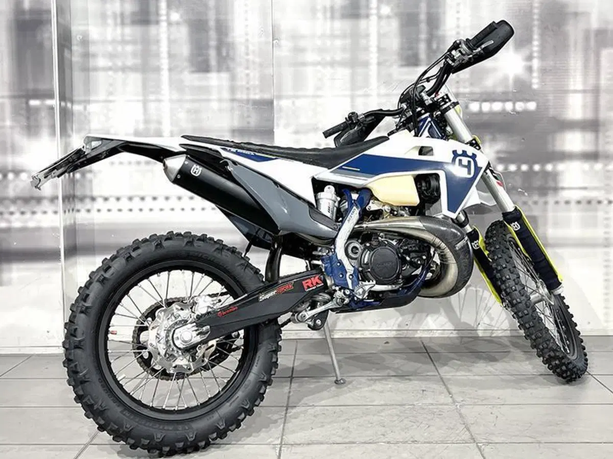 Husqvarna TE 250i (2021) (8)