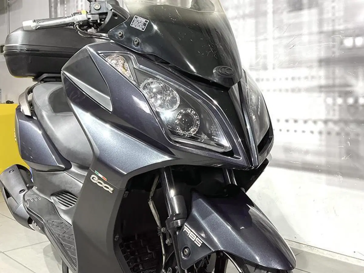 Kymco Downtown 300i ABS (2009 - 17) (9)