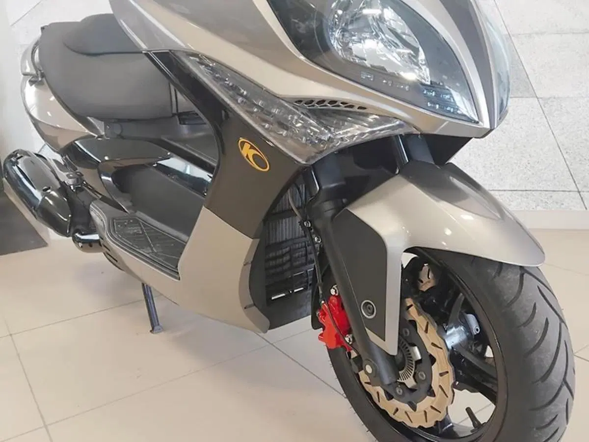 Kymco Xciting 300i R (2007 - 14) (6)