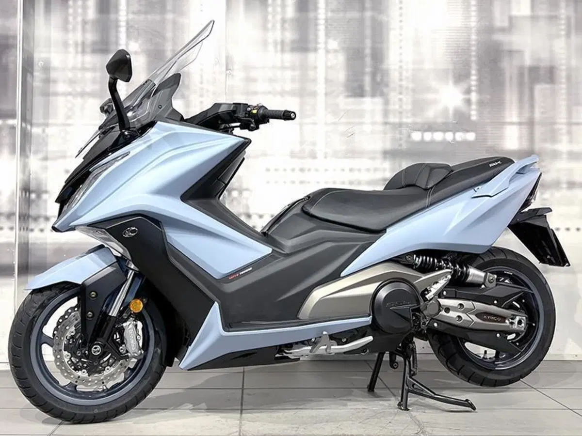 Kymco AK 550 ETS (2021 - 26) (7)