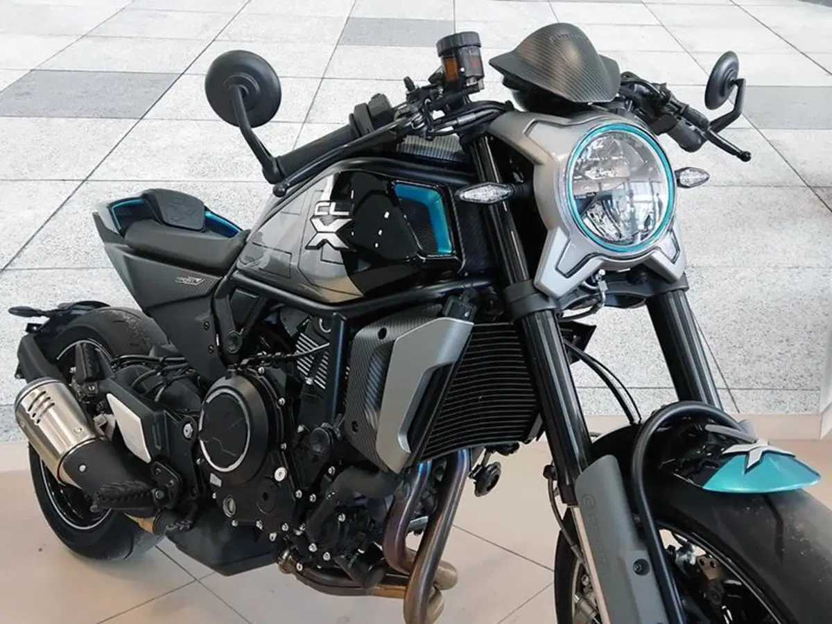 CFMOTO 700CL-X Sport (2022 - 26) (6)