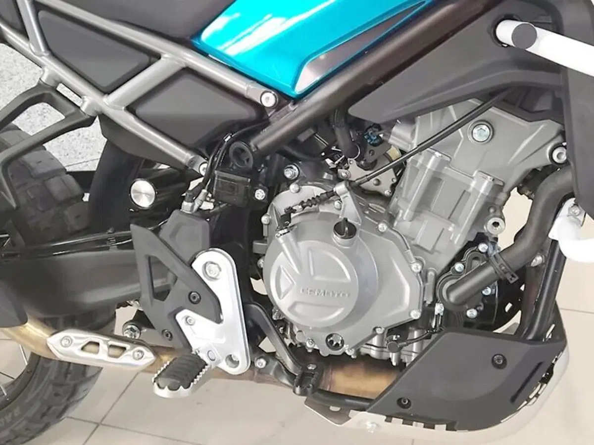 CFMOTO 450MT (2024 - 26) (8)