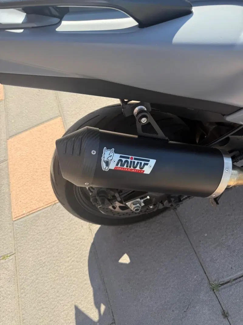 Yamaha T-Max 530 ABS (2015 - 17) (4)