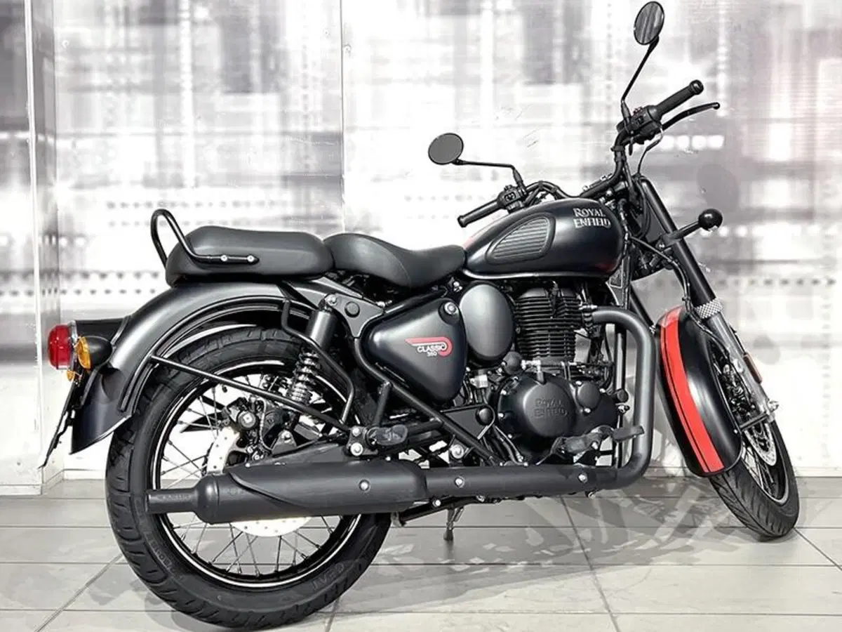 Royal Enfield Classic 350 (2021 - 26) (7)
