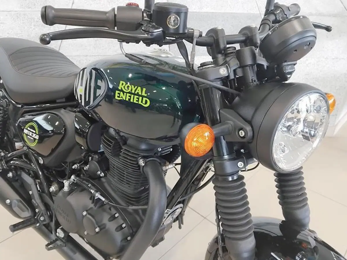 Royal Enfield HNTR 350 (2022 - 26) (8)